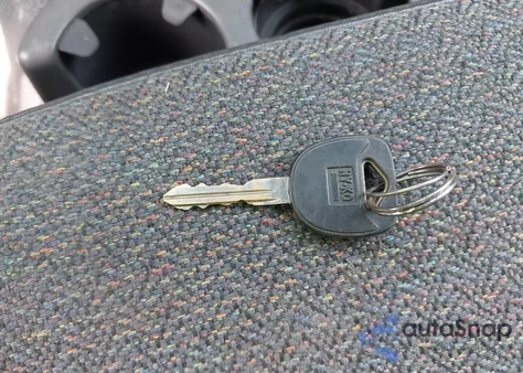 2006 GMC Sierra 1500 Work Truck from USA, damaged, VIN 3GTEC14X56G144075